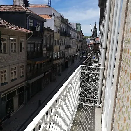 Apartman House, View Of Bolhao Market *