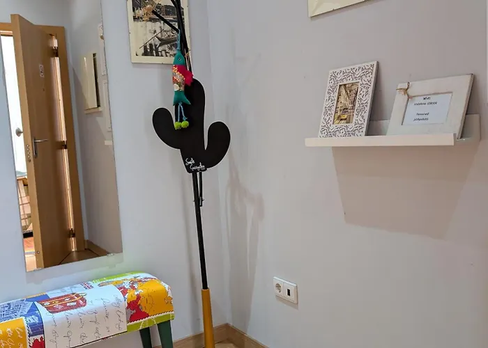 House, View Of Bolhao Market Daire *