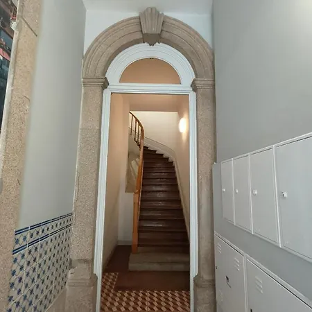 House, View Of Bolhao Market * Oporto